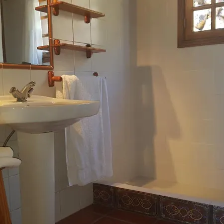 El Pedral Country house *
